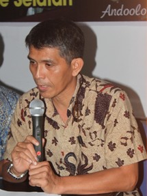 Dr. Eka Suaib., M.Si